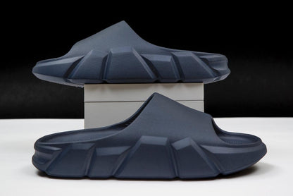 Chanclas Nube: Estilo y Alivio Diario para Pies Cansados